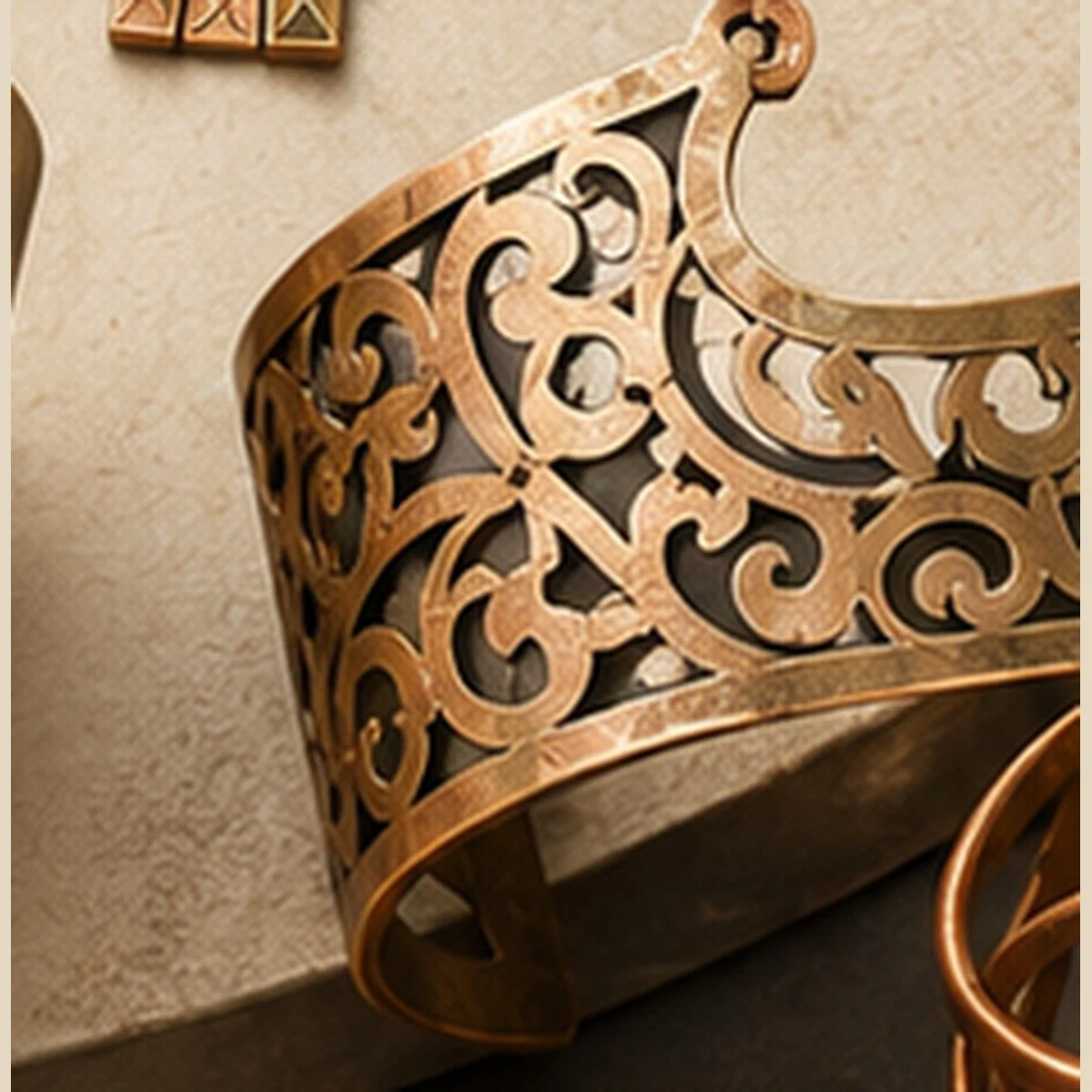 Scrollwork Cuff · HJ-AD-018