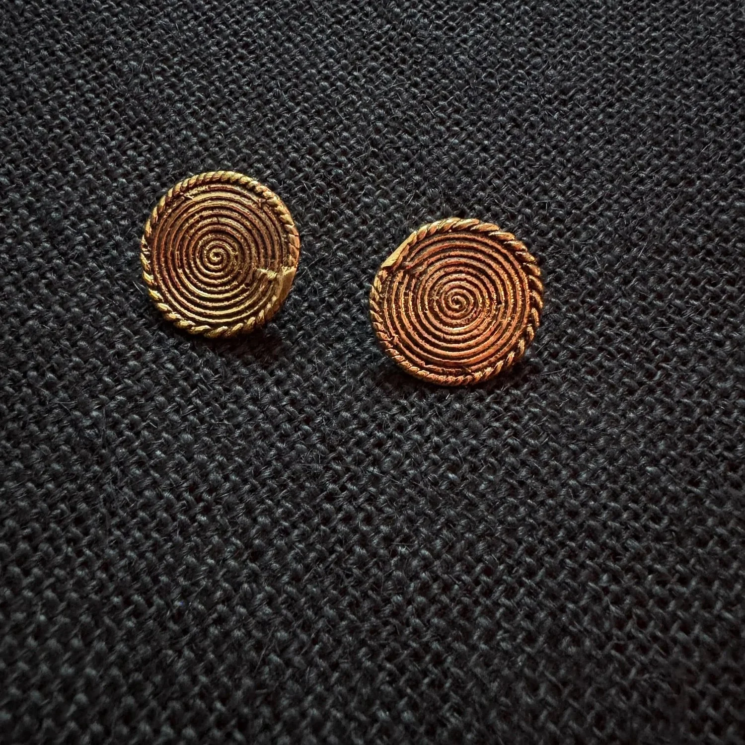 Coiled Disc Studs · HJ-ER-006