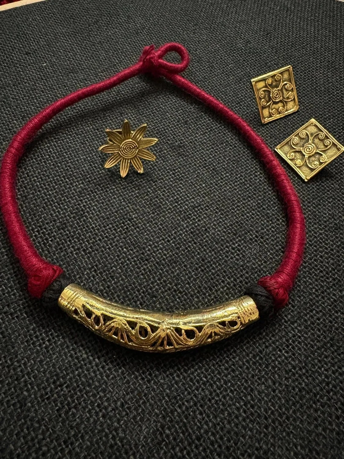 Sunburst Filigree Collar · HJ-NK-004