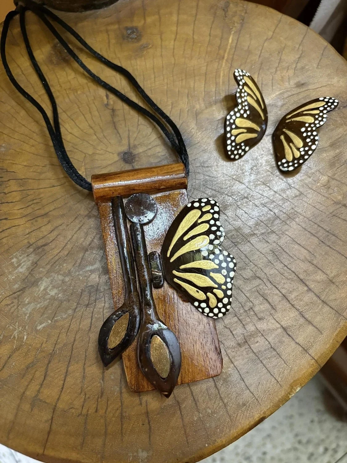 Butterfly Wood Set · HJ-NS-005