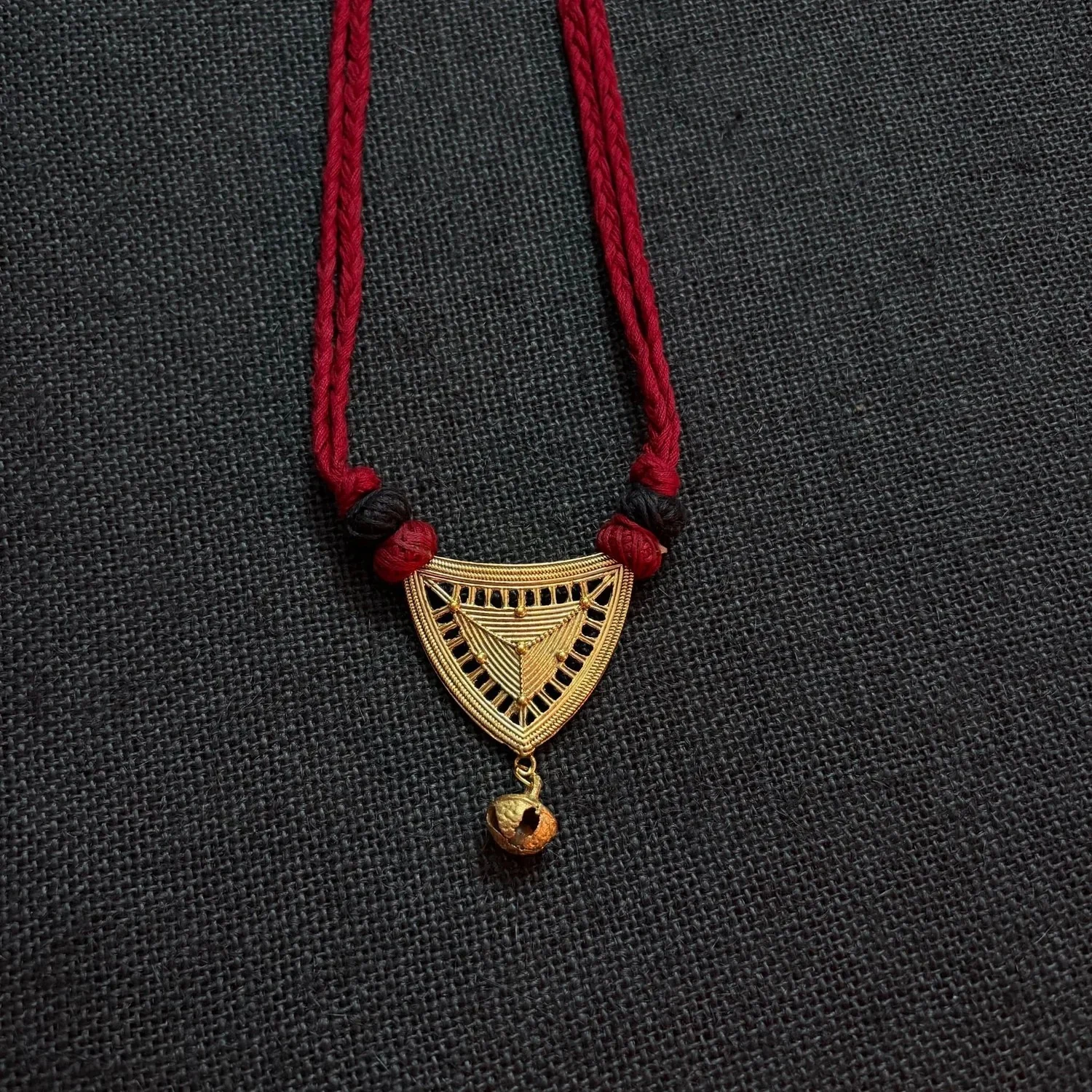 Temple Triangle in Vermilion · HJ-PD-004